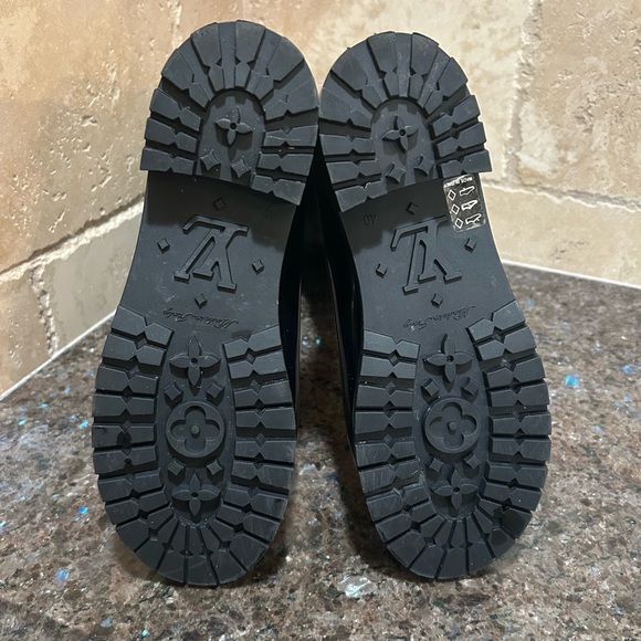 Louis Vuitton Black Monogram Splash Rubber Rain Boots - Picture 8 of 10